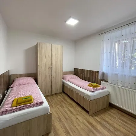Dora Vendeghaz Apartment Csongrád Exterior photo